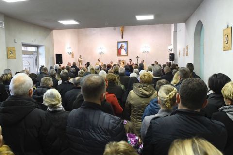 Pierwszy odpust w kościele św. Jana Pawła II w Ignatkach - Osiedle.